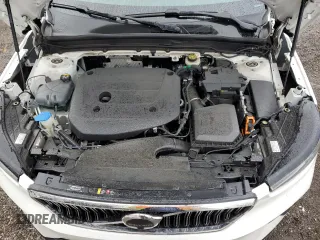 2023 Volvo XC40 Plus Bright Theme with VIN YV4L12UNXP2931564, listed as a Copart auction lot 86634444 with 27,997 mi miles and Salvage Title. Bid and sale history available at carsss.com. Image 12.