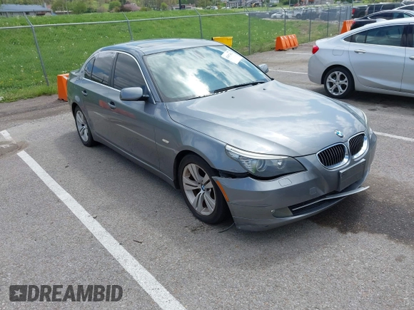 2010 BMW 5 Series 528i with VIN WBANU5C52AC129062, listed as a IAAI auction lot 42087362 with 200,403 mi miles and . Bid and sale history available at carsss.com. Image 1.