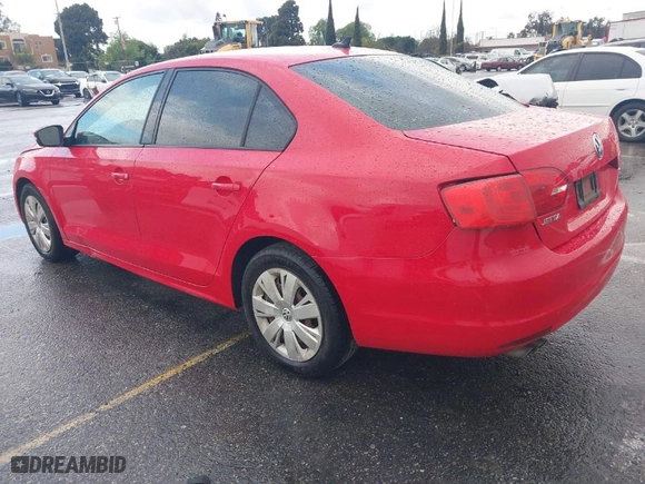 2014 Volkswagen Jetta Sedan SE with VIN 3VWD17AJ4EM293336, listed as a IAAI auction lot 41788438 with 138,128 mi miles. Bid and sale history available at carsss.com. Image 3.