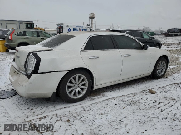 2014 Chrysler 300 with VIN 2C3CCAEGXEH358259, listed as a Copart auction lot 44725945 with 185,481 mi miles and Salvage Title. Bid and sale history available at carsss.com. Image 3.