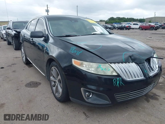 2011 Lincoln MKS z VIN 1LNHL9DRXBG604717, wystawiony jako IAAI lot #42193947 z przebiegiem 239 118 mil mil oraz . Historia ofert i sprzedaży dostępna na DreamBid. Obrazek 1.