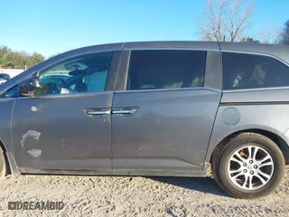 2013 Honda Odyssey EX-L with VIN 5FNRL5H67DB006888, listed as a IAAI auction lot 41246765 with 182,019 mi miles. Bid and sale history available at carsss.com. Image 14.
