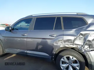 2018 Volkswagen Atlas SE with VIN 1V2DR2CA8JC502499, listed as a IAAI auction lot 41562852 with 142,362 mi miles and . Bid and sale history available at DreamBid. Image 14.