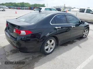 2009 Acura TSX with VIN JH4CU26619C026349, listed as a IAAI auction lot 42272505 with 199,778 mi miles and . Bid and sale history available at DreamBid. Image 4.