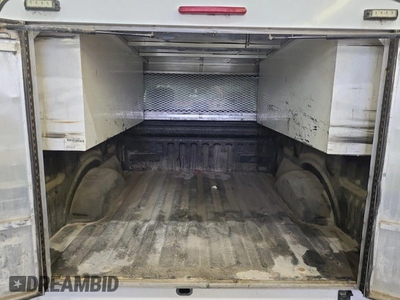 2016 Ford F-150 XLT with VIN 1FTFX1EF7GKD19449, listed as a IAAI auction lot 42665584 with 242,059 mi miles and . Bid and sale history available at DreamBid. Image 32.