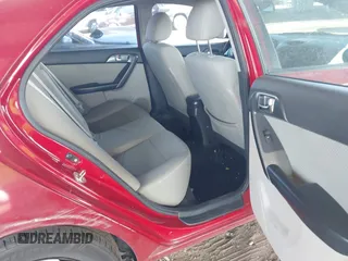 2013 Kia Forte EX with VIN KNAFU4A25D5682823, listed as a IAAI auction lot 41985904 with 173,856 mi miles. Bid and sale history available at carsss.com. Image 8.
