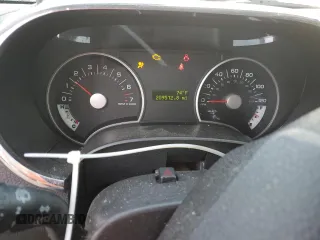 2009 Ford Explorer XLT z VIN 1FMEU73E69UA07112, wystawiony jako Copart lot #63556445 z przebiegiem 209 512 mil mil oraz Szkoda całkowita • Salvage title. Historia ofert i sprzedaży dostępna na DreamBid. Obrazek 9.