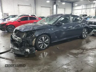 2021 Nissan Altima SV with VIN 1N4BL4DV0MN417338, listed as a Copart auction lot 57220195 with 74,948 mi miles and Salvage title. Bid and sale history available at DreamBid. Image 1.