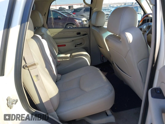 2004 Cadillac Escalade with VIN 1GYEC63T64R270674, listed as a IAAI auction lot 41316835 with 228,808 mi miles and . Bid and sale history available at DreamBid. Image 8.