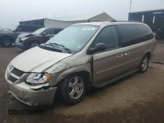 2005 Dodge Caravan SXT z VIN 2D8GP44LX5R222310, wystawiony jako Copart lot #56991635 z przebiegiem 136 538 mil mil oraz Szkoda całkowita • Salvage title. Historia ofert i sprzedaży dostępna na DreamBid. Obrazek 1.