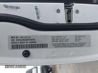 2022 Chrysler 300 S z VIN 2C3CCABG0NH190751, wystawiony jako IAAI lot #41782941 z przebiegiem Nie podano mil oraz . Historia ofert i sprzedaży dostępna na DreamBid. Obrazek 9.