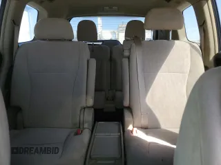 2011 Toyota Highlander z VIN 5TDBK3EHXBS058703, wystawiony jako Copart lot #50528895 z przebiegiem 185 124 mil mil oraz Czysty tytuł • Clean title. Historia ofert i sprzedaży dostępna na DreamBid. Obrazek 10.