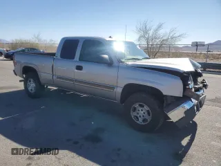 2003 Chevrolet Silverado 1500 with VIN 2GCEK19T531210475, listed as a Copart auction lot 47099315 with 211,504 mi miles and Salvage Title. Bid and sale history available at carsss.com. Image 4.