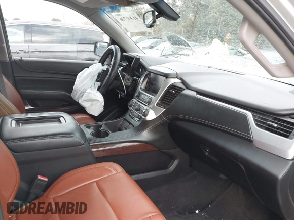 2016 GMC Yukon SLE with VIN 1GKS2AKC0GR332224, listed as a IAAI auction lot 41301706 with 108,340 mi miles. Bid and sale history available at carsss.com. Image 5.
