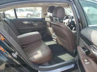 2018 BMW 7 Series 740i xDrive with VIN WBA7E4C54JGV23901, listed as a Copart auction lot 77322824 with 70,922 mi miles and Salvage Title. Bid and sale history available at carsss.com. Image 10.