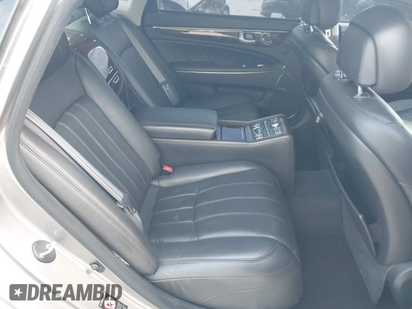 2011 Hyundai Equus Signature with VIN KMHGH4JF7BU040004, listed as a IAAI auction lot 41729796 with 129,950 mi miles and . Bid and sale history available at DreamBid. Image 8.