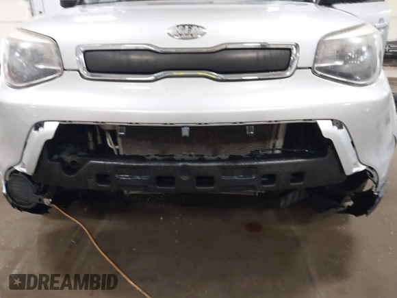 2014 Kia Soul with VIN KNDJN2A21E7701162, listed as a IAAI auction lot 41386456 with 111,992 mi miles. Bid and sale history available at carsss.com. Image 6.