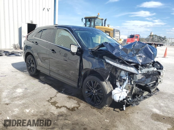 2024 Mitsubishi Eclipse Cross LE z VIN JA4ATVAA8RZ001710, wystawiony jako Copart lot #42731585 z przebiegiem 41 600 mil mil oraz Nie do naprawy • Non repairable. Historia ofert i sprzedaży dostępna na DreamBid. Obrazek 4.