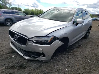 2021 Volvo XC60 Momentum with VIN YV4A22RK1M1684391, listed as a Copart auction lot 61028104 with 29,280 mi miles and Non Repairable. Bid and sale history available at carsss.com. Image 1.