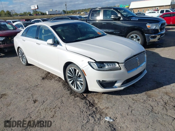2018 Lincoln MKZ Reserve with VIN 3LN6L5E90JR620561, listed as a IAAI auction lot 40748397 with 62,825 mi miles. Bid and sale history available at carsss.com. Image 1.