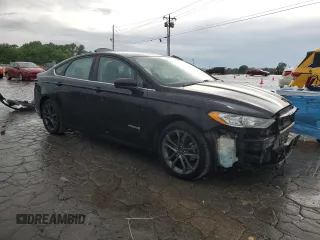 2018 Ford Fusion SE z VIN 3FA6P0LU9JR185726, wystawiony jako Copart lot #55471585 z przebiegiem 76 651 mil mil oraz Szkoda całkowita • Salvage title. Historia ofert i sprzedaży dostępna na DreamBid. Obrazek 4.