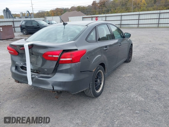 2016 Ford Focus SE with VIN 1FADP3F2XGL280855, listed as a IAAI auction lot 40380378 with 173,877 mi miles and . Bid and sale history available at carsss.com. Image 4.