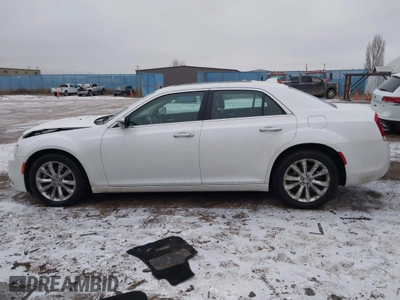 2016 Chrysler 300 with VIN 2C3CCAKGXGH142239, listed as a IAAI auction lot 41094789 with 88,516 mi miles. Bid and sale history available at carsss.com. Image 14.