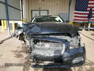 2014 Jaguar XJ with VIN SAJWA1CZ2E8V69885, listed as a Copart auction lot 53163105 with 117,793 mi miles and Clean Title. Bid and sale history available at DreamBid. Image 5.