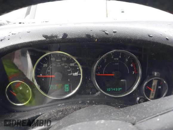 2015 Jeep Wrangler Unlimited Sahara with VIN 1C4BJWEG5FL518191, listed as a IAAI auction lot 41914581 with 107,433 mi miles. Bid and sale history available at carsss.com. Image 7.