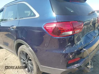 2020 Kia Sorento S z VIN 5XYPG4A58LG695161, wystawiony jako IAAI lot #42060397 z przebiegiem 49 573 mil mil oraz . Historia ofert i sprzedaży dostępna na DreamBid. Obrazek 18.