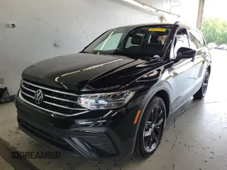 2024 Volkswagen Tiguan SE с VIN 3VV3B7AX0RM097417, выставлен на аукционе IAAI как лот 42850740 с пробегом 27 759 миль миль и . История ставок и продаж доступна на DreamBid. Изображение 16.