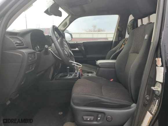 2022 Toyota 4Runner TRD Off Road with VIN JTEPU5JR1N6022506, listed as a Copart auction lot 47135275 with 60,818 mi miles and Non Repairable. Bid and sale history available at carsss.com. Image 7.