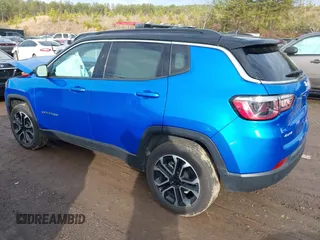 2023 Jeep Compass Limited with VIN 3C4NJDCNXPT565015, listed as a IAAI auction lot 41482737 with 33,412 mi miles and . Bid and sale history available at carsss.com. Image 3.
