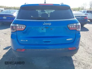 2022 Jeep Compass Latitude Lux with VIN 3C4NJDFBXNT129487, listed as a IAAI auction lot 42127106 with 18,360 mi miles and . Bid and sale history available at DreamBid. Image 16.