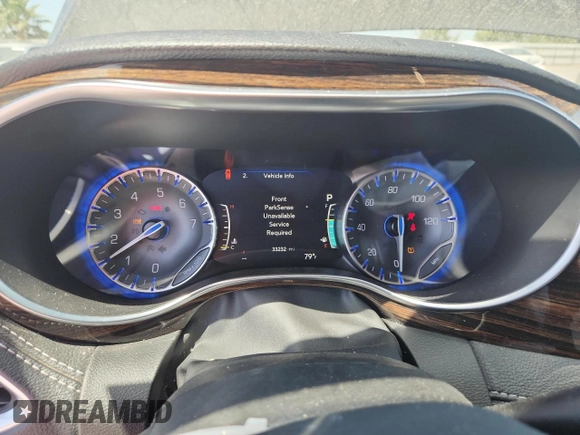 2023 Chrysler Pacifica Limited with VIN 2C4RC3GG8PR604835, listed as a Copart auction lot 57661325 with 33,232 mi miles and Salvage title. Bid and sale history available at DreamBid. Image 9.
