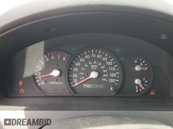 2006 Kia Sorento LX z VIN KNDJD733265572903, wystawiony jako Copart lot #56123945 z przebiegiem 185 664 mil mil oraz Szkoda całkowita • Salvage title. Historia ofert i sprzedaży dostępna na DreamBid. Obrazek 9.