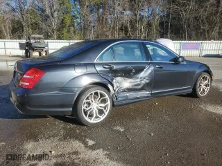2013 Mercedes-Benz S-Class S 550 with VIN WDDNG7DB5DA496005, listed as a Copart auction lot 86107764 with 127,137 mi miles and Salvage Title. Bid and sale history available at carsss.com. Image 3.