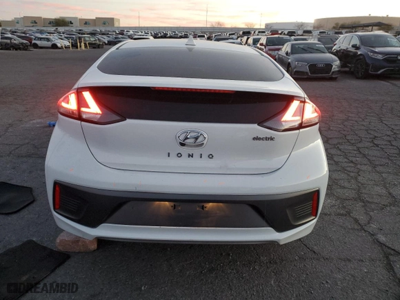 2020 Hyundai Ioniq Electric Limited with VIN KMHC85LJ6LU060977, listed as a Copart auction lot 87921545 with 52,839 mi miles and Salvage Title. Bid and sale history available at carsss.com. Image 6.