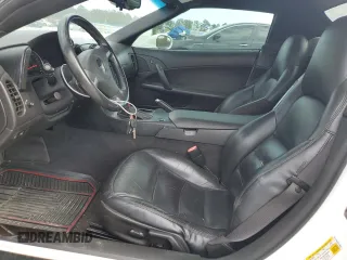 2007 Chevrolet Corvette z VIN 1G1YY36U375114586, wystawiony jako Copart lot #72721504 z przebiegiem 101 409 mil mil oraz Szkoda całkowita • Salvage title. Historia ofert i sprzedaży dostępna na DreamBid. Obrazek 7.