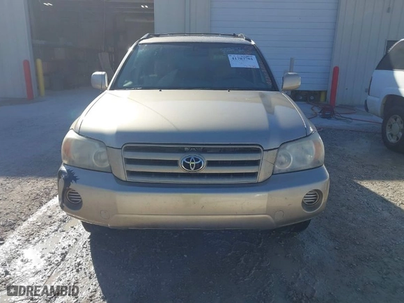 2005 Toyota Highlander with VIN JTEDP21AX50052397, listed as a IAAI auction lot 41703701 with 288,975 mi miles. Bid and sale history available at carsss.com. Image 6.