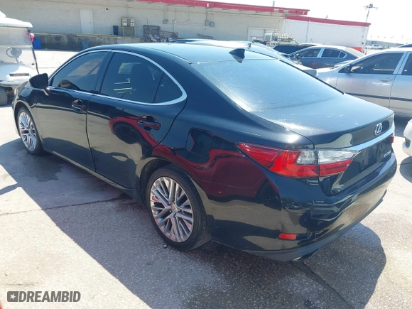 2016 Lexus ES 350 with VIN 58ABK1GG7GU019034, listed as a IAAI auction lot 41981877 with 1 mi miles. Bid and sale history available at carsss.com. Image 3.