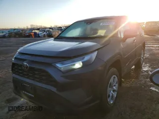 2024 Toyota RAV4 LE with VIN 2T3G1RFV7RW488231, listed as a Copart auction lot 48405055 with 10,833 mi miles and Salvage Title. Bid and sale history available at carsss.com. Image 1.