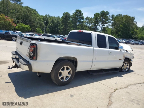 2005 GMC Sierra 1500 Work Truck with VIN 1GTEC19ZX5Z263247, listed as a Copart auction lot 62440494 with 250,023 mi miles and Salvage Title. Bid and sale history available at carsss.com. Image 3.