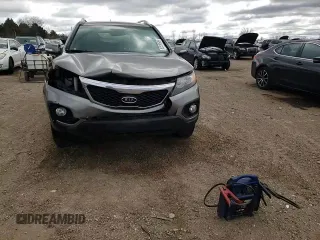 2013 Kia Sorento EX with VIN 5XYKUDA22DG370208, listed as a Copart auction lot 52539585 with 265,133 mi miles and Salvage title. Bid and sale history available at DreamBid. Image 13.