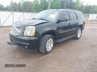 2008 GMC Yukon SLT 4SB z VIN 1GKFK13018J146391, wystawiony jako IAAI lot #42102852 z przebiegiem 305 880 mil mil oraz . Historia ofert i sprzedaży dostępna na DreamBid. Obrazek 2.
