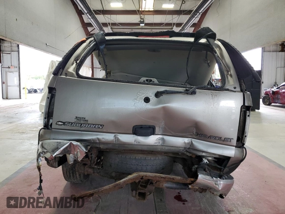 2001 Chevrolet Suburban LT with VIN 3GNFK16T01G190138, listed as a Copart auction lot 70755584 with 0 mi miles and Salvage Title. Bid and sale history available at carsss.com. Image 6.