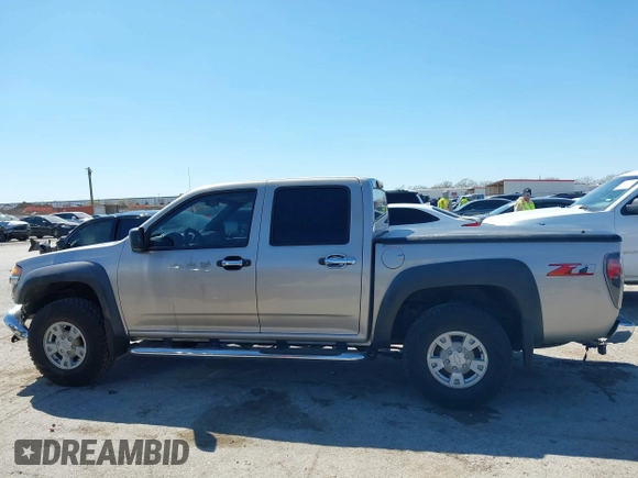 2005 Chevrolet Colorado 1SE LS Z71 z VIN 1GCDS136758256064, wystawiony jako IAAI lot #41847110 z przebiegiem 200 960 mil mil oraz . Historia ofert i sprzedaży dostępna na DreamBid. Obrazek 14.