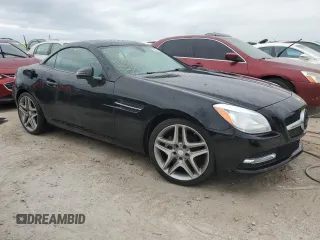 2014 Mercedes-Benz SLK-Class SLK 250 with VIN WDDPK4HA7EF084583, listed as a Copart auction lot 75700784 with 0 mi miles and Non Repairable. Bid and sale history available at carsss.com. Image 4.