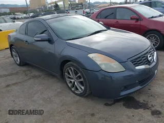 2009 Nissan Altima 3.5 SE with VIN 1N4BL24E29C135970, listed as a IAAI auction lot 41697555 with 232,896 mi miles. Bid and sale history available at carsss.com. Image 1.