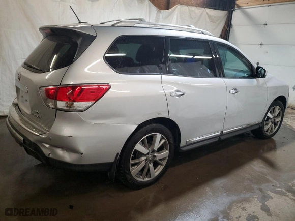 2014 Nissan Pathfinder S with VIN 5N1AR2MM8EC692724, listed as a Copart auction lot 52693365 with 179,913 mi miles and Salvage Title. Bid and sale history available at carsss.com. Image 3.